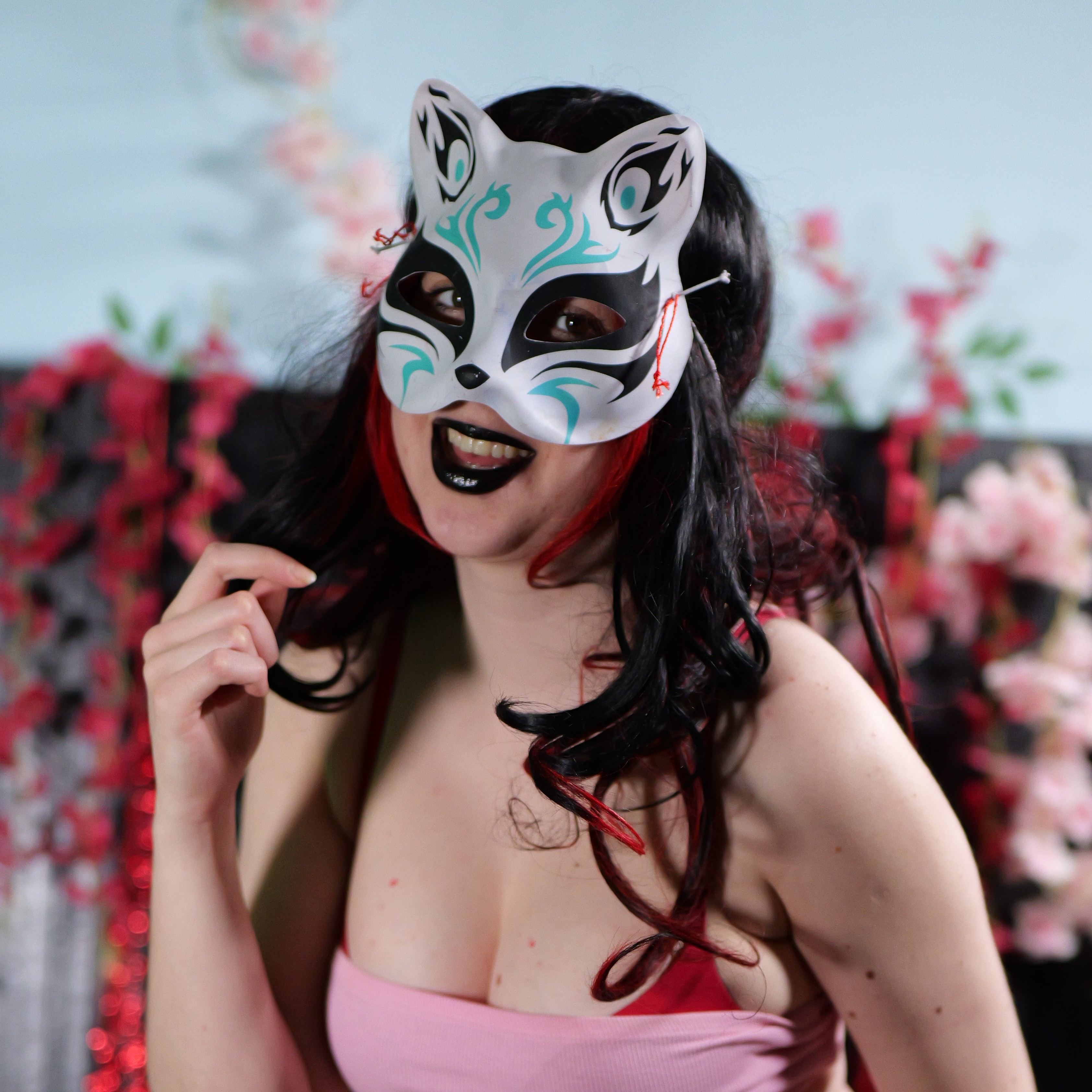 Lotta Moore Official Profile